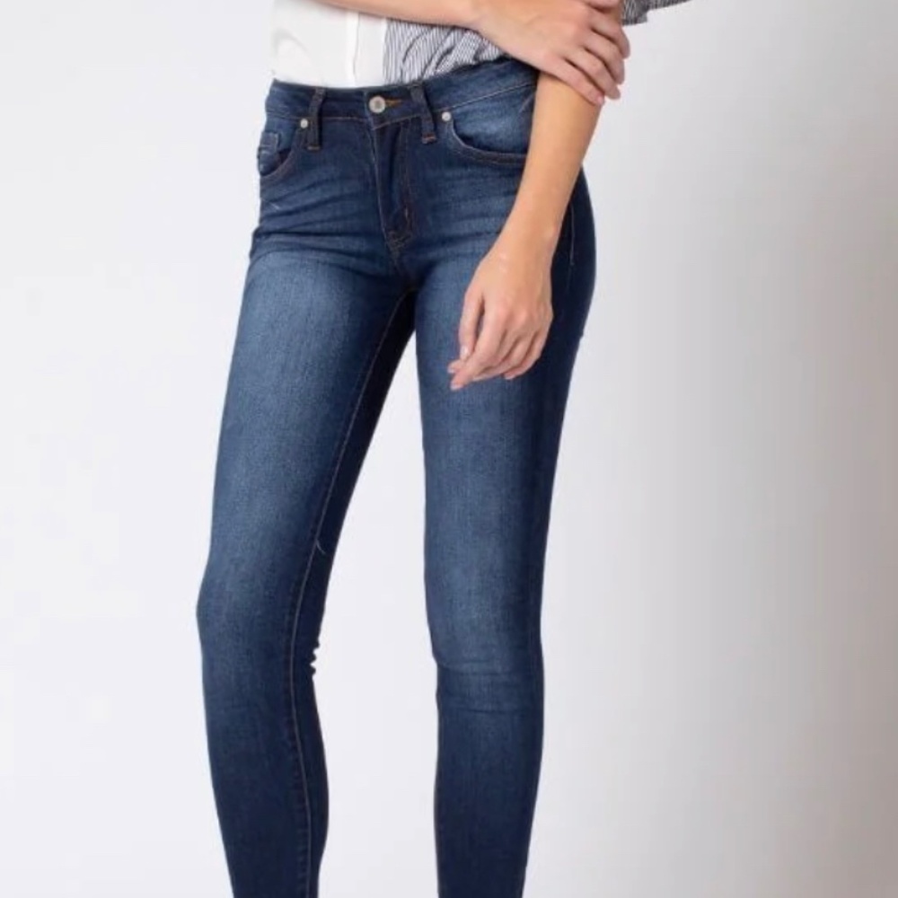 KanCan jeans NWT size 3